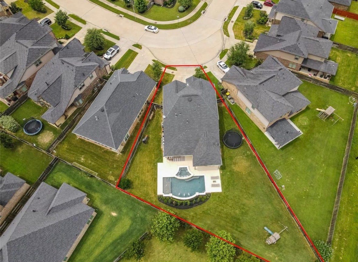 27903 Twin Knolls Lane, Fulshear, TX 77441 27903 Twin Knolls Lane, Fulshear, TX 77441