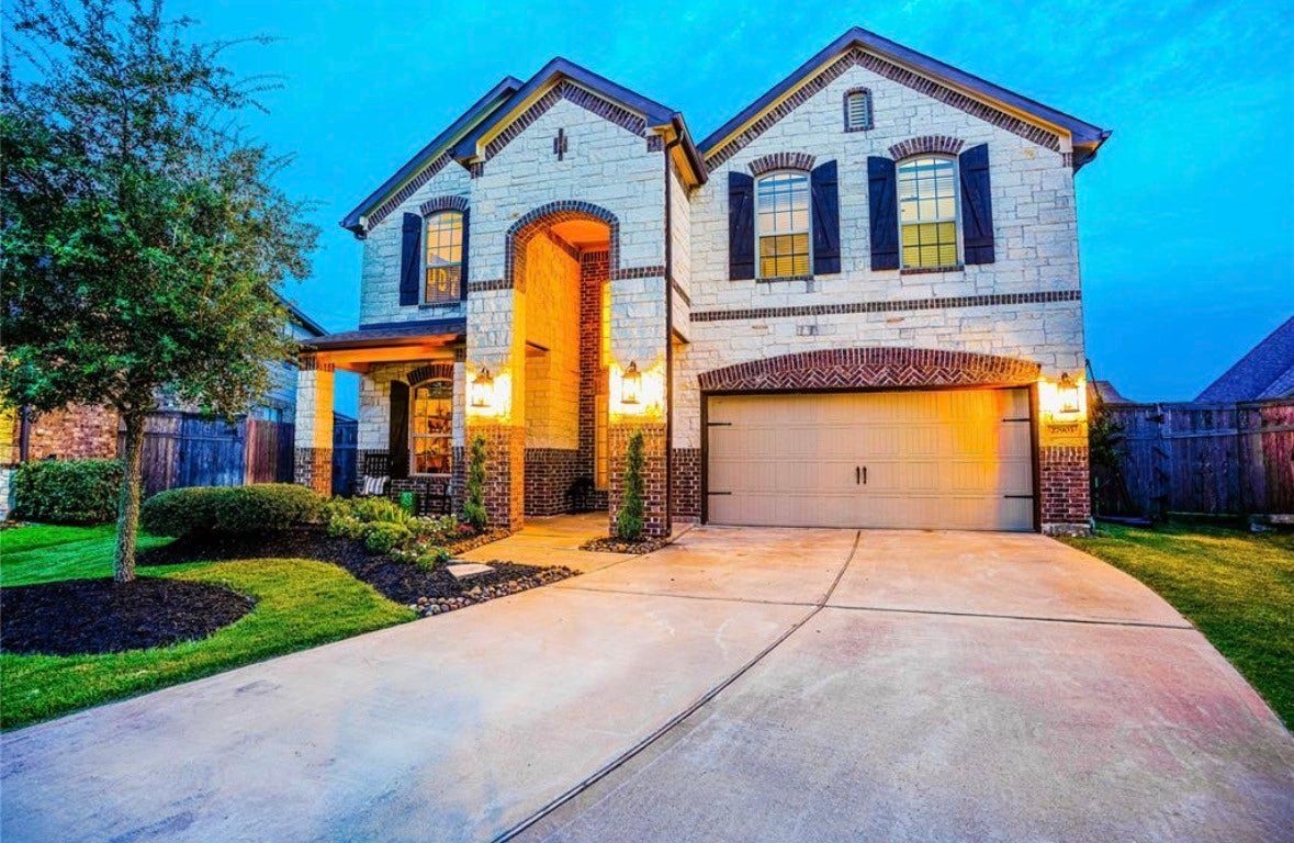27903 Twin Knolls Lane, Fulshear, TX 77441 27903 Twin Knolls Lane, Fulshear, TX 77441