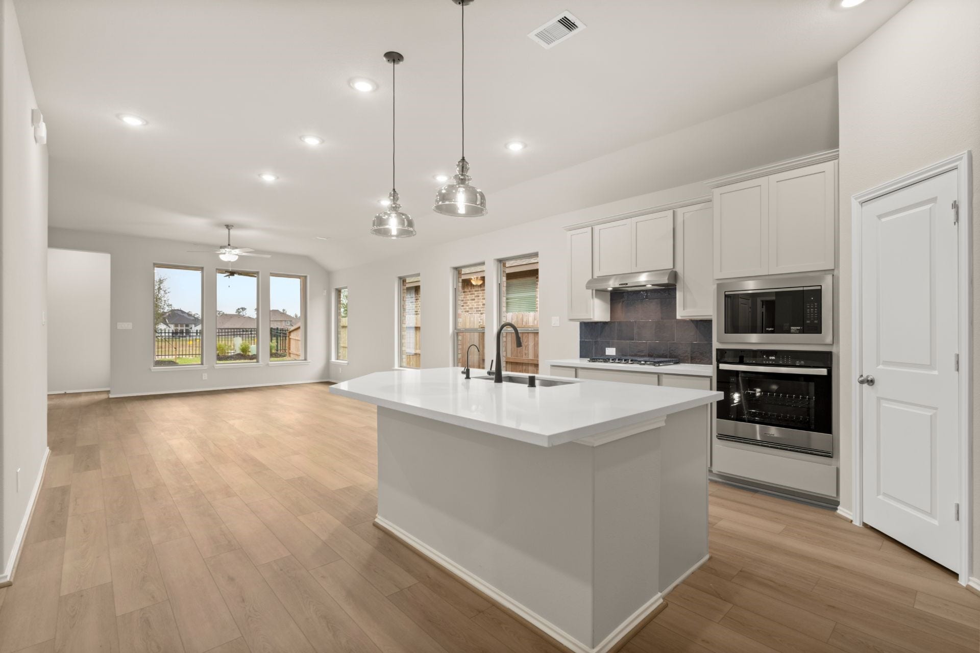 6714 Davis Field Drive, Manvel, TX 77578 6714 Davis Field Drive, Manvel, TX 77578