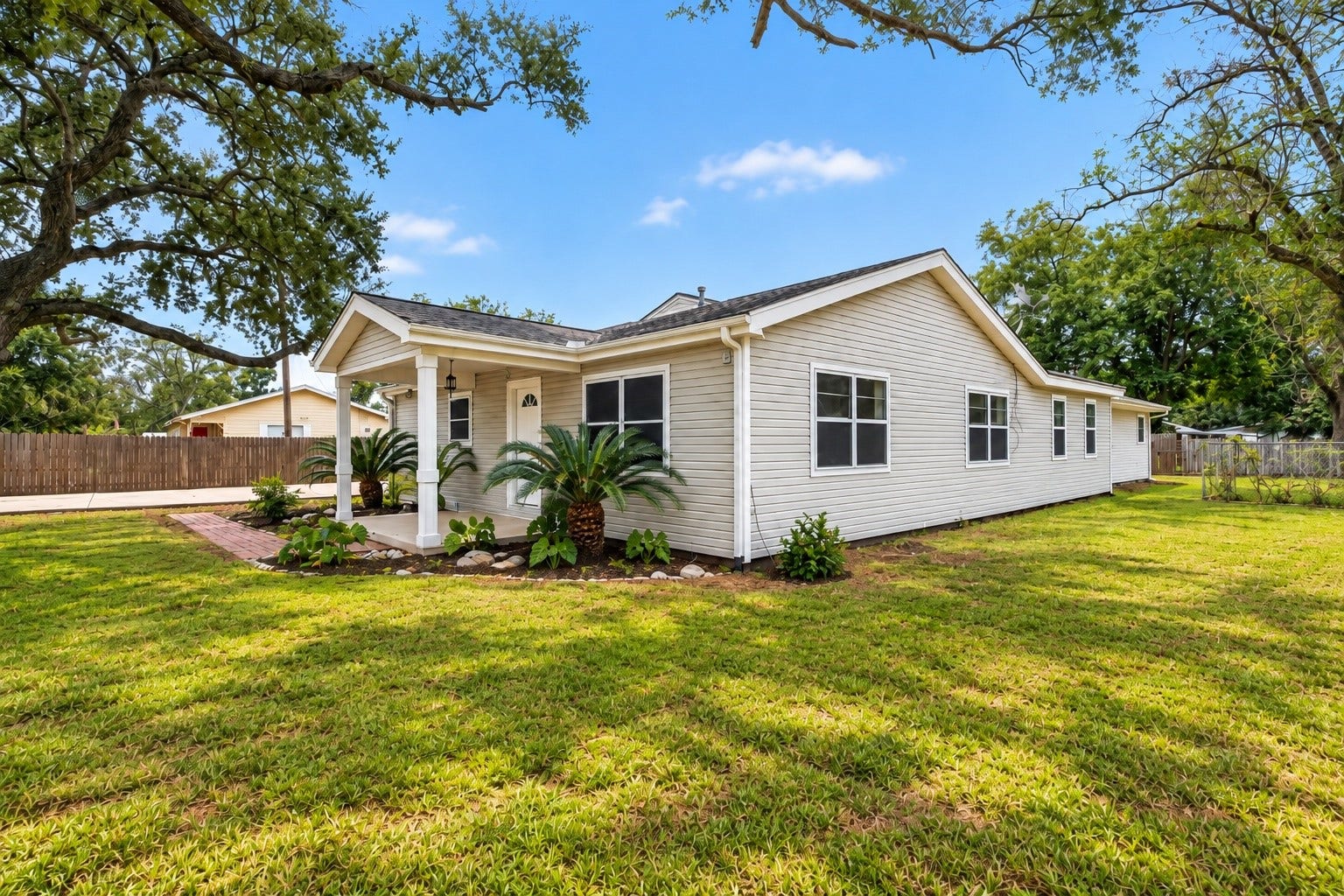 4701 Cherry Street, Santa Fe, TX 77517 4701 Cherry Street, Santa Fe, TX 77517