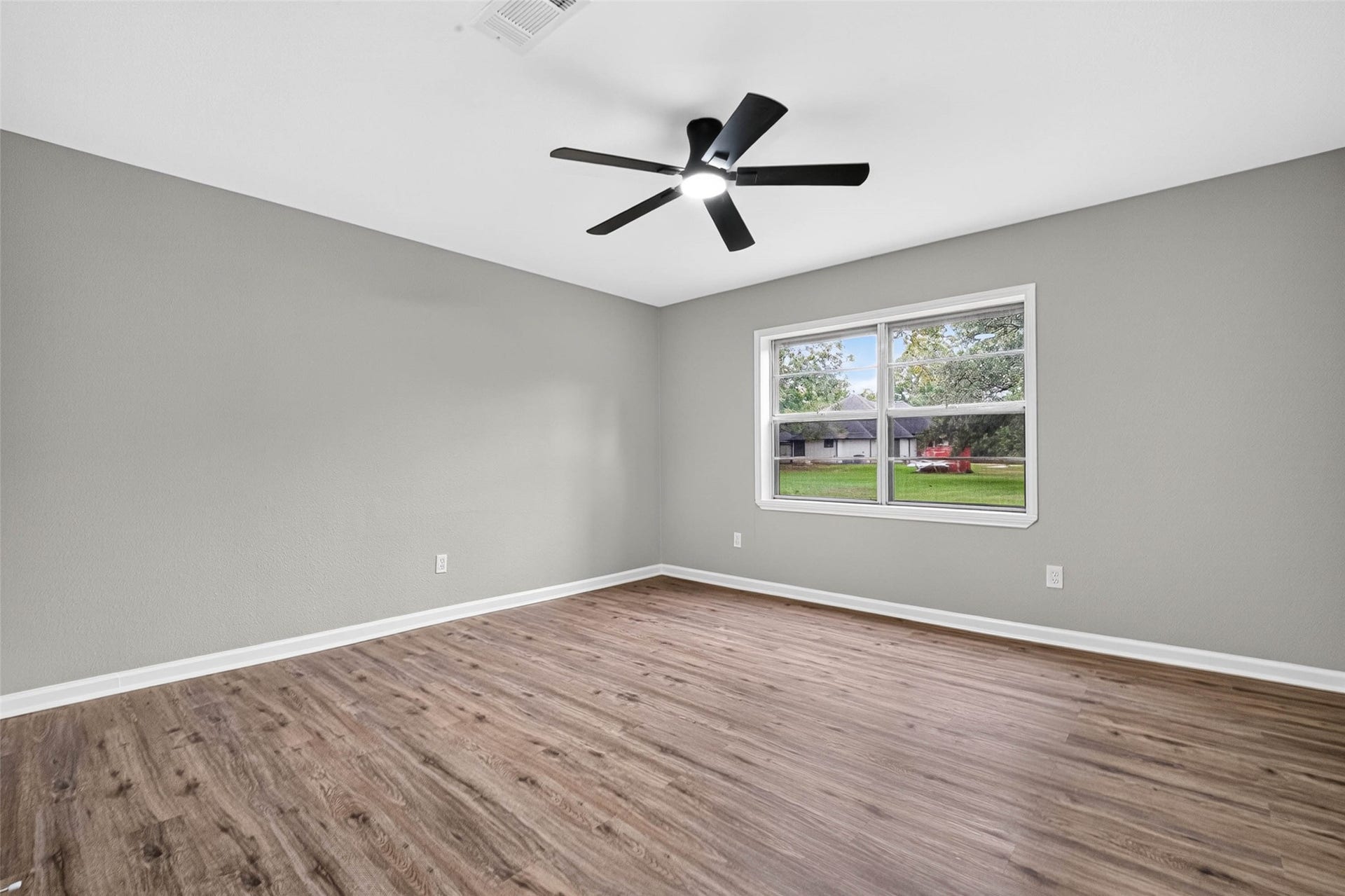 4701 Cherry Street, Santa Fe, TX 77517 Front Bedroom #2