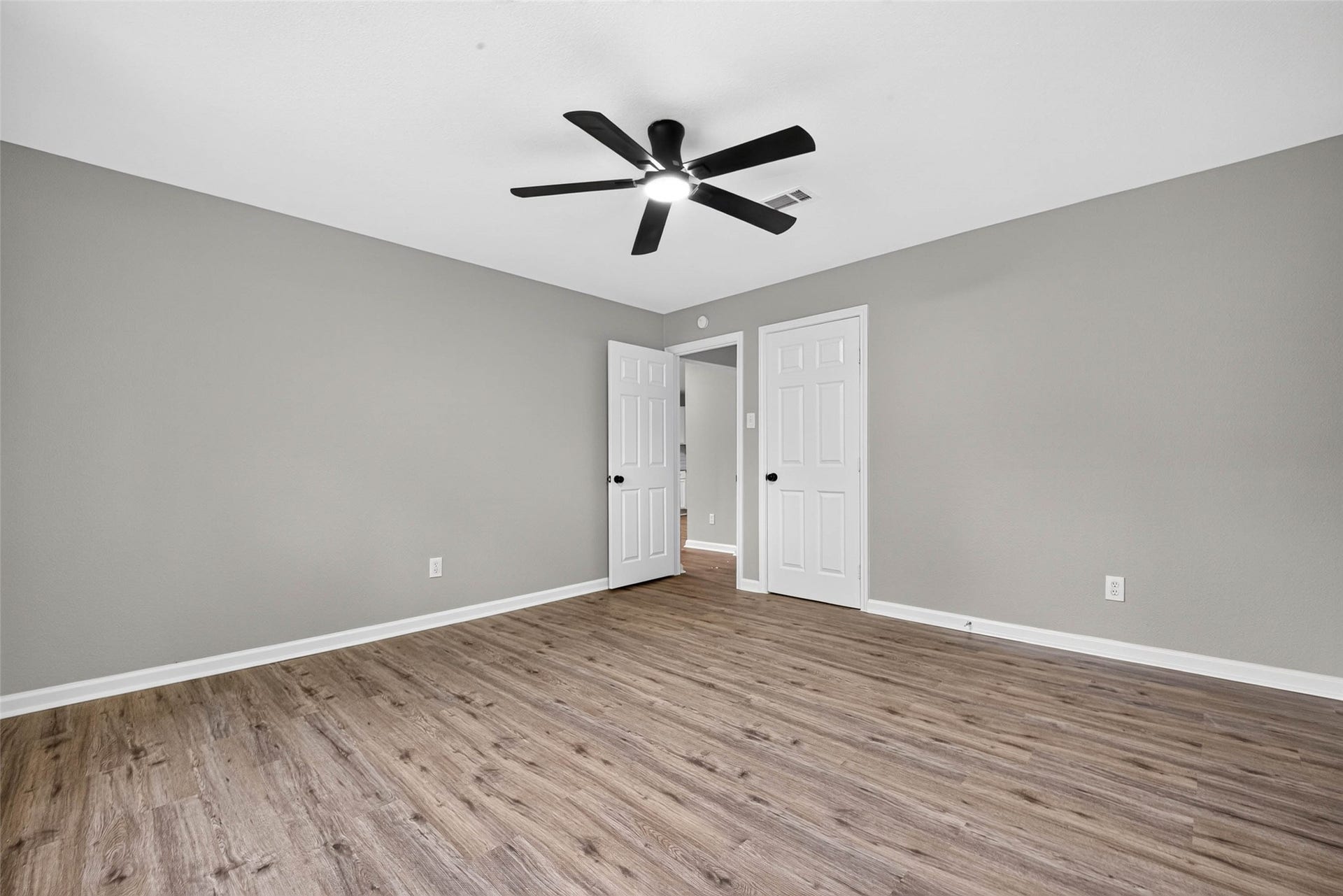 4701 Cherry Street, Santa Fe, TX 77517 Front Bedroom #2