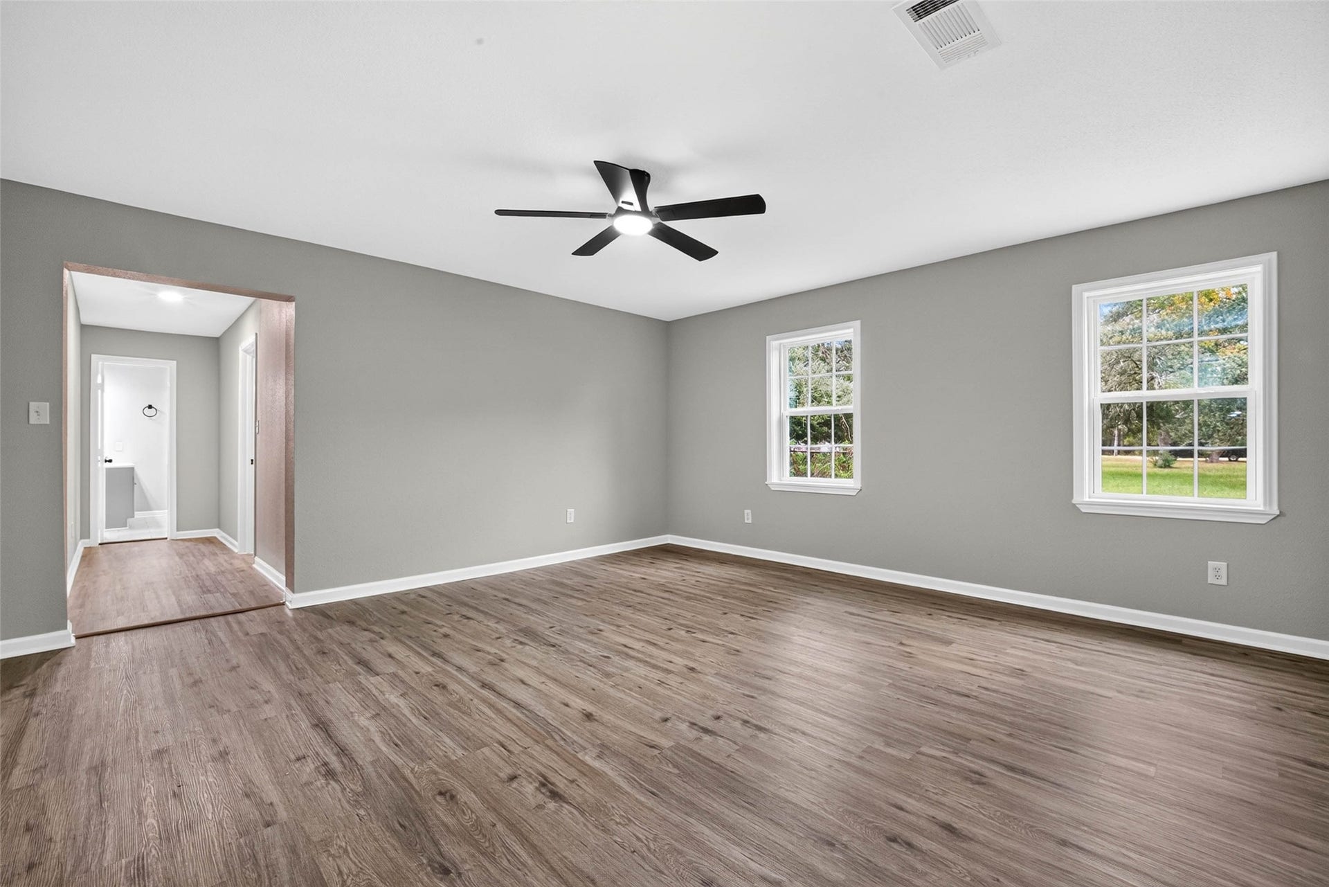 4701 Cherry Street, Santa Fe, TX 77517 Primary Bedroom