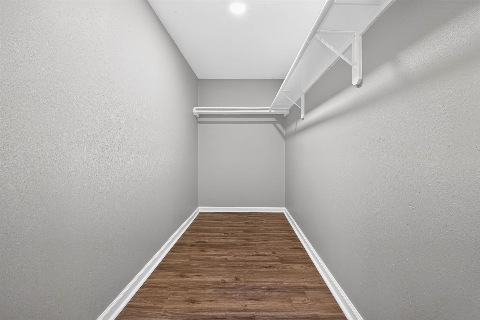 4701 Cherry Street, Santa Fe, TX 77517 Back Bedroom #4 closet