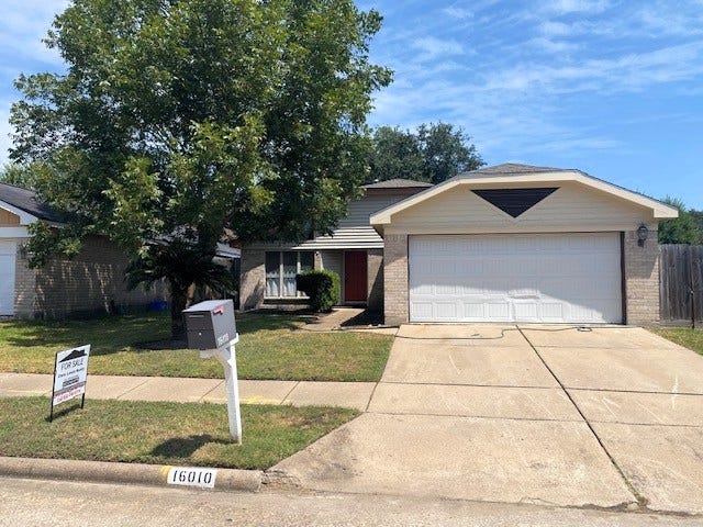 Property photo for 16010 Vista Del Mar Drive, Houston, TX