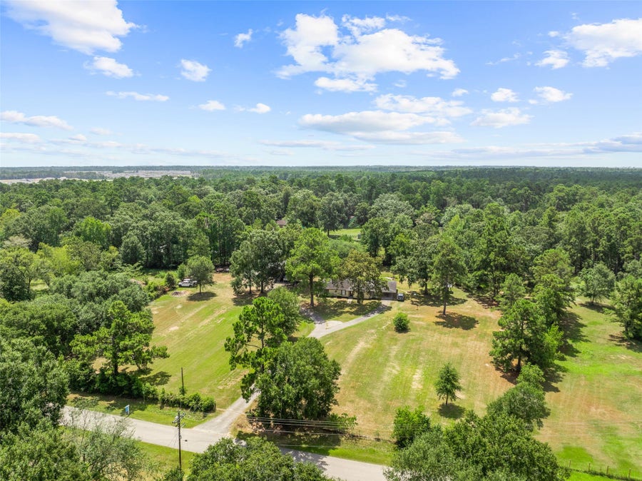 Property photo for 15856 Dewberry Lane, Conroe, TX