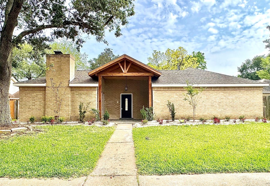 Property photo for 14307 Piping Rock, Houston, TX