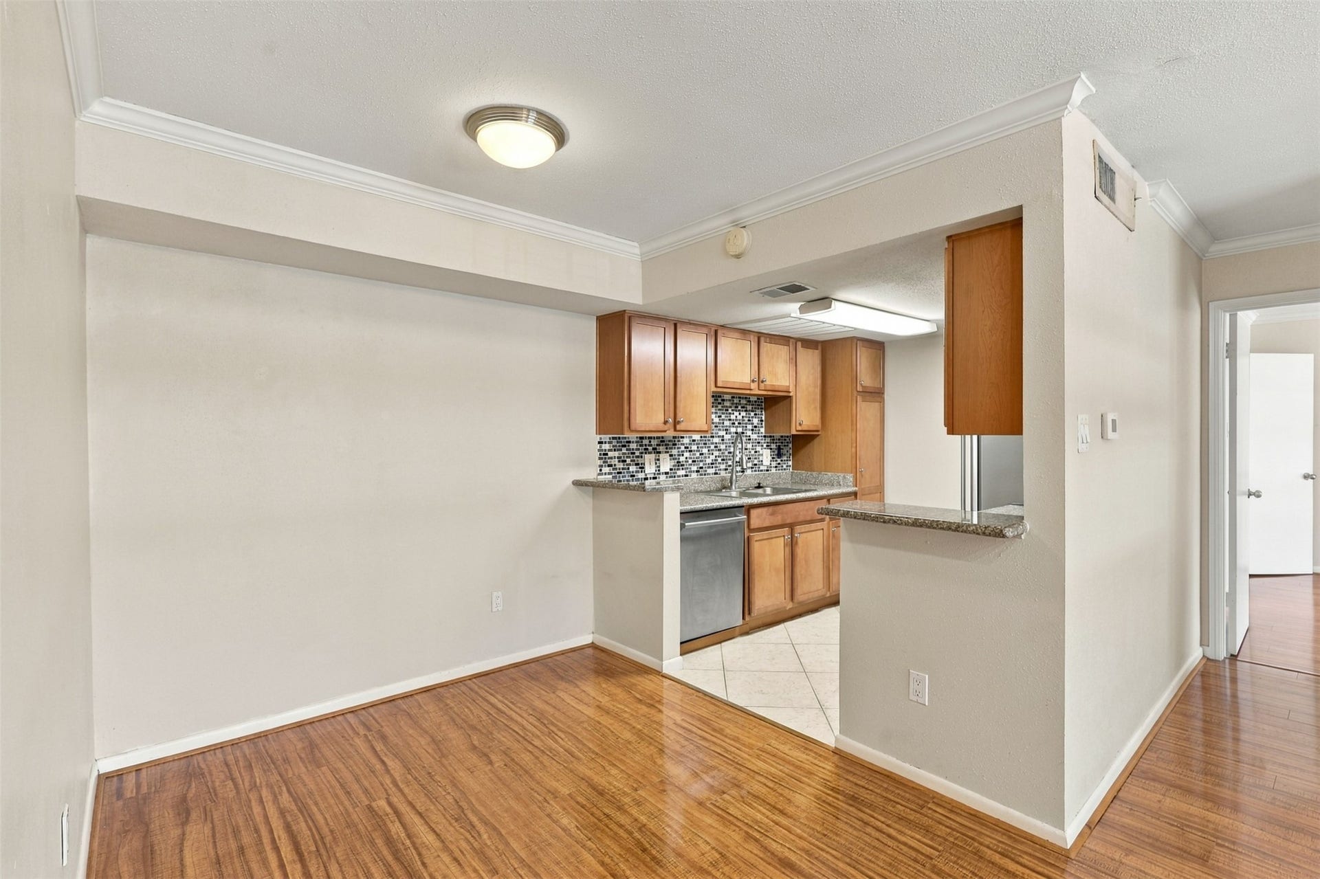 2250 Bering Drive, #80, Houston, TX 77057 2250 Bering Drive, #80, Houston, TX 77057