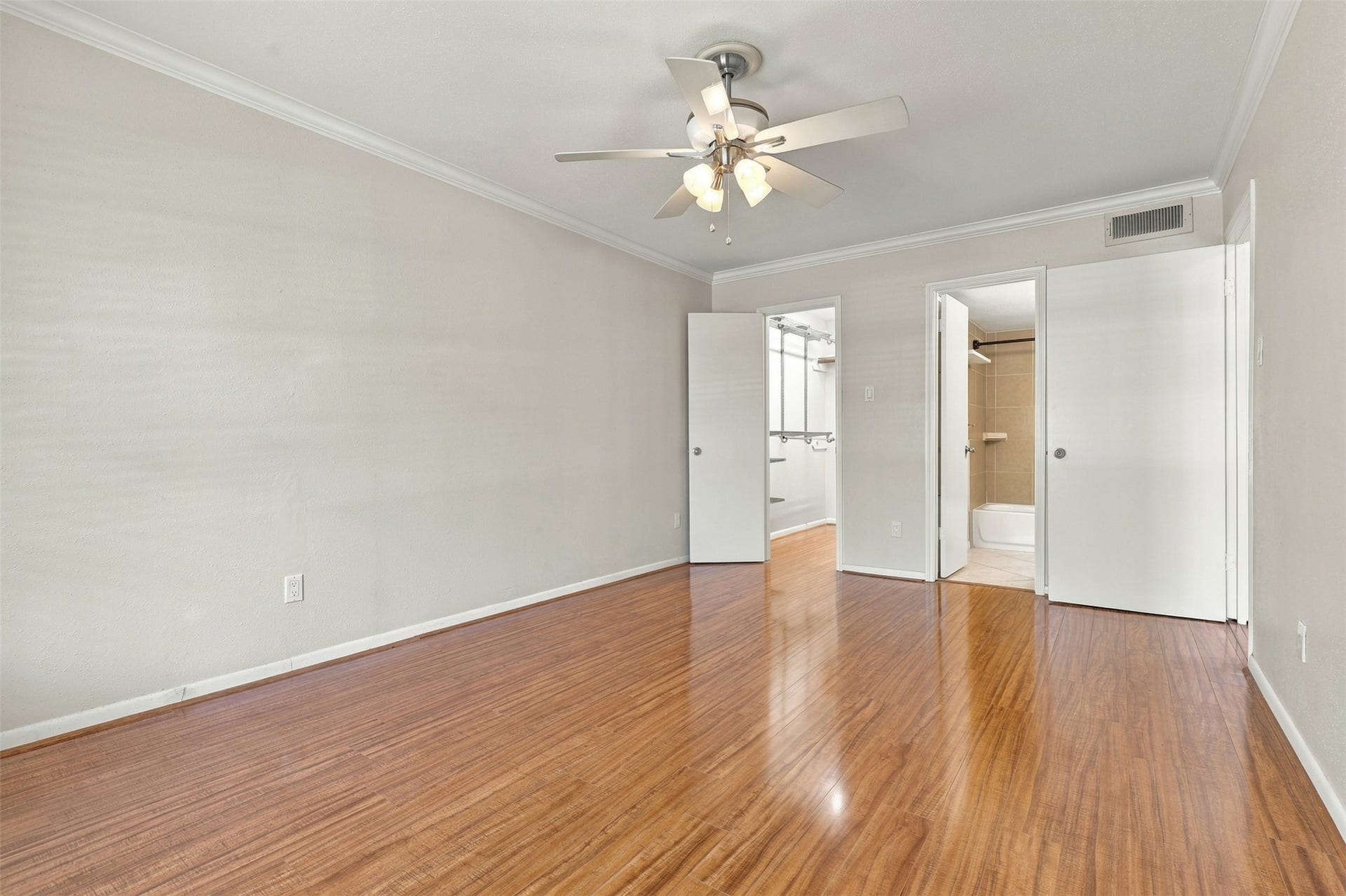 2250 Bering Drive, #80, Houston, TX 77057 2250 Bering Drive, #80, Houston, TX 77057