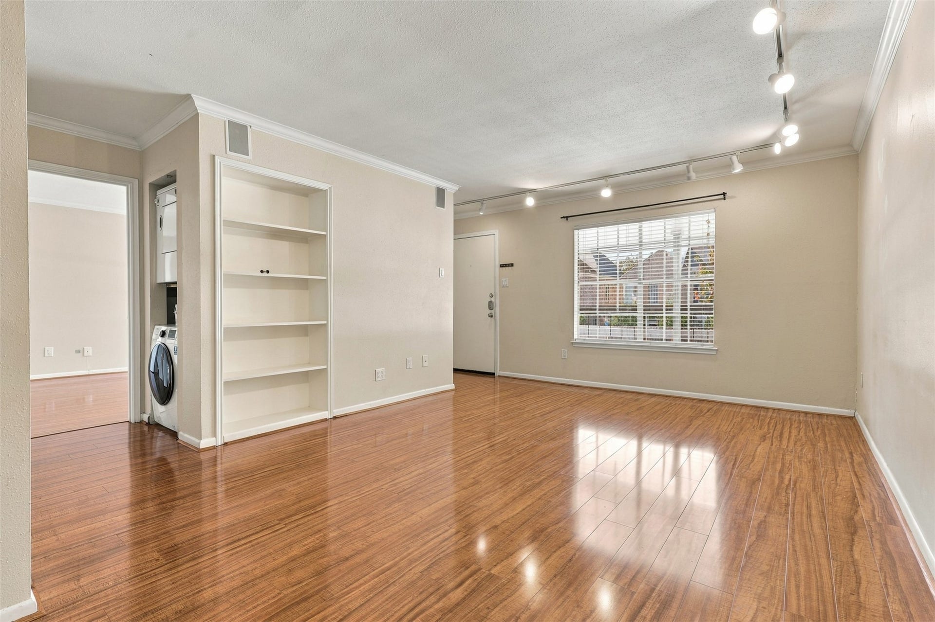 2250 Bering Drive, #80, Houston, TX 77057 2250 Bering Drive, #80, Houston, TX 77057