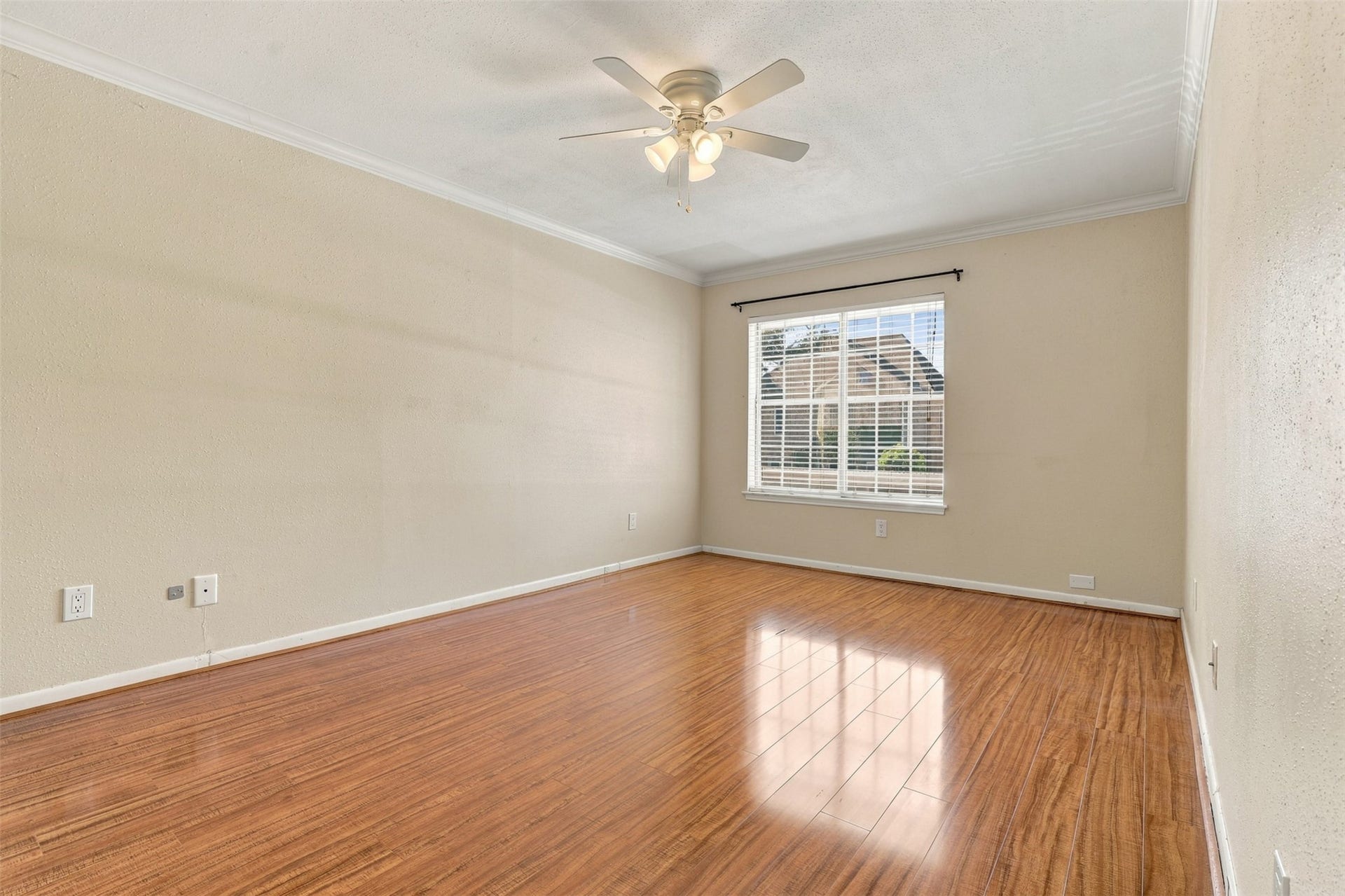 2250 Bering Drive, #80, Houston, TX 77057 2250 Bering Drive, #80, Houston, TX 77057