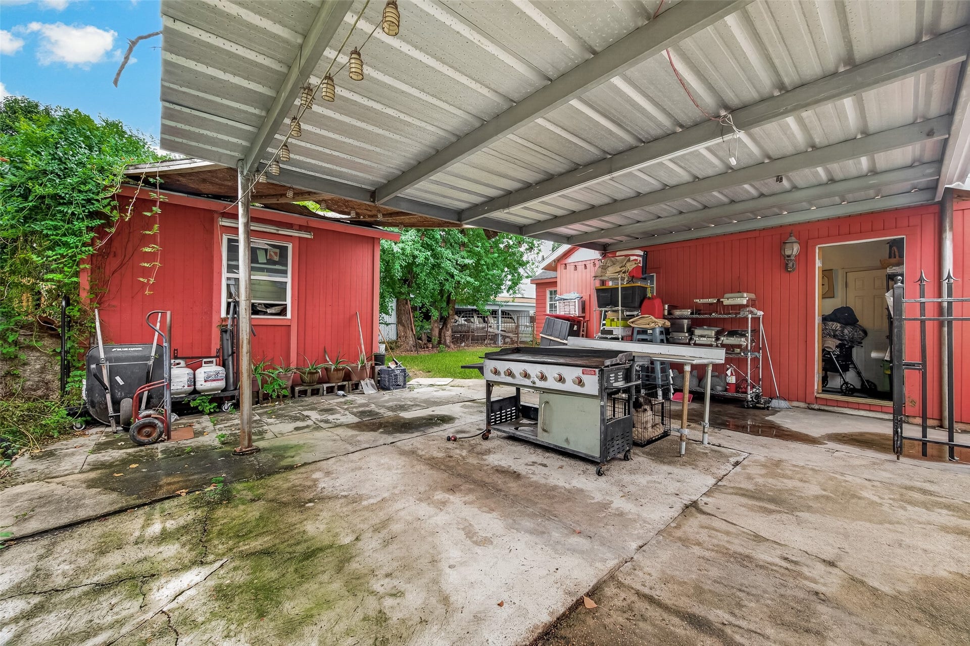 811 Canadian Street, Houston, TX 77009