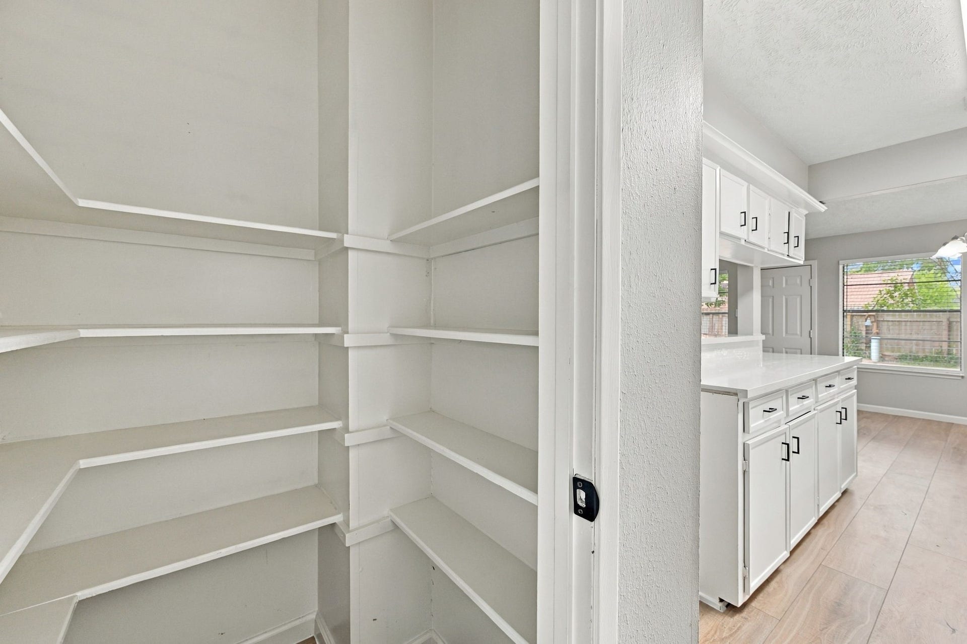 9859 Sageroyal Lane, Houston, TX 77089 9859 Sageroyal Lane, Houston, TX 77089
