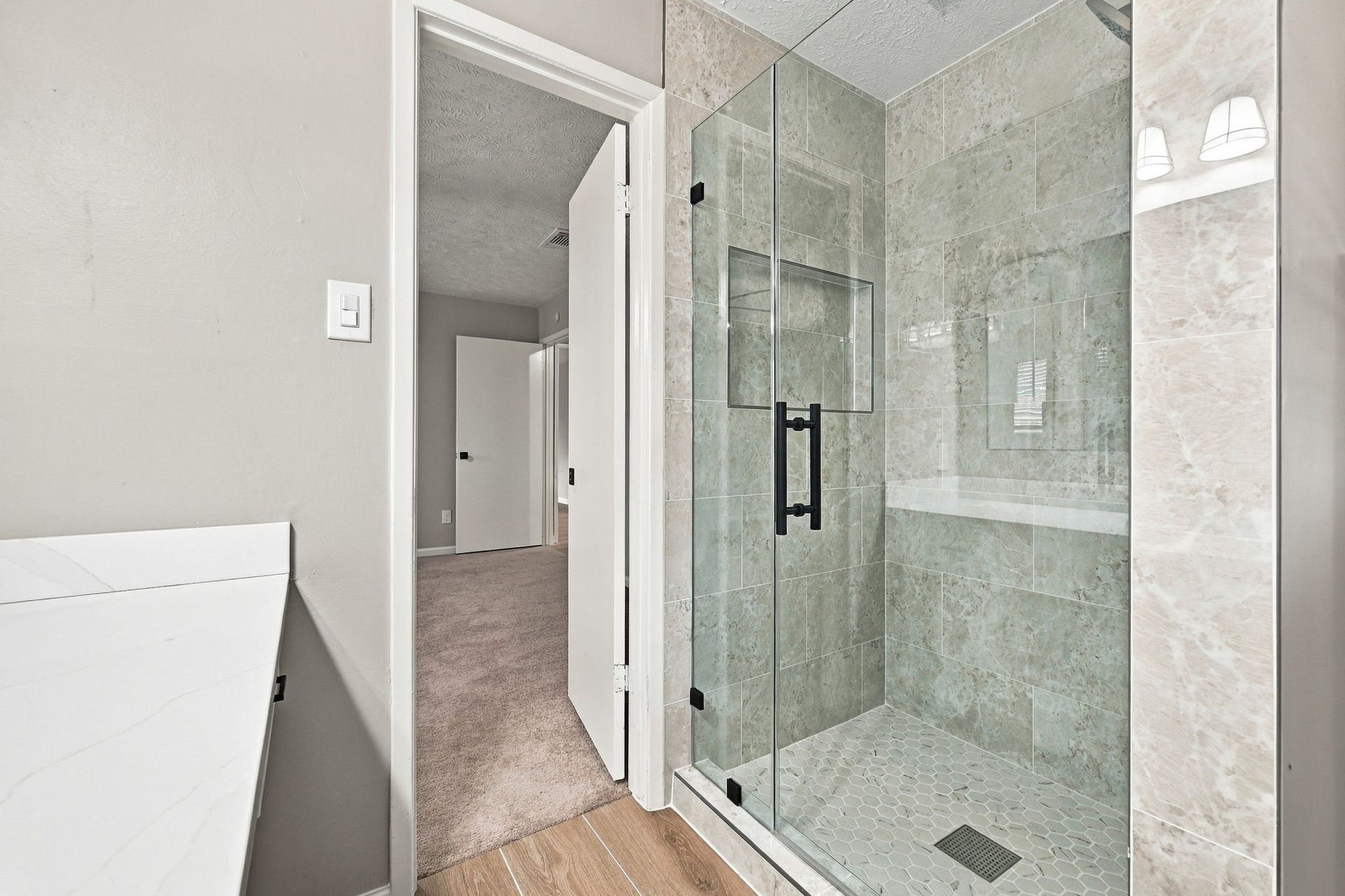 9859 Sageroyal Lane, Houston, TX 77089 9859 Sageroyal Lane, Houston, TX 77089