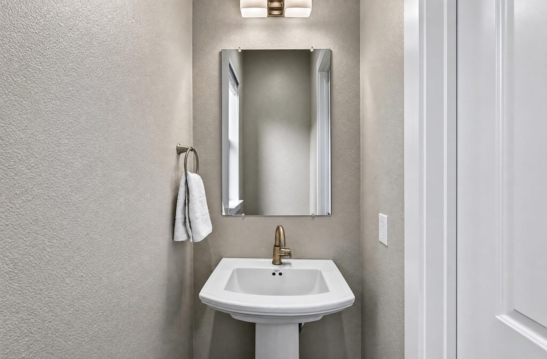 A view of the powder bath on the 2nd floor