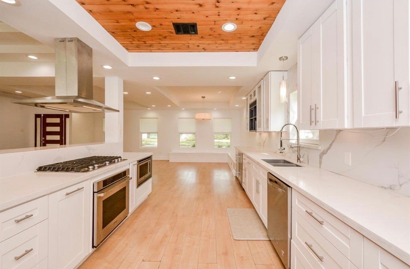 10603 Riverview Drive, Houston, TX 77042 10603 Riverview Drive, Houston, TX 77042