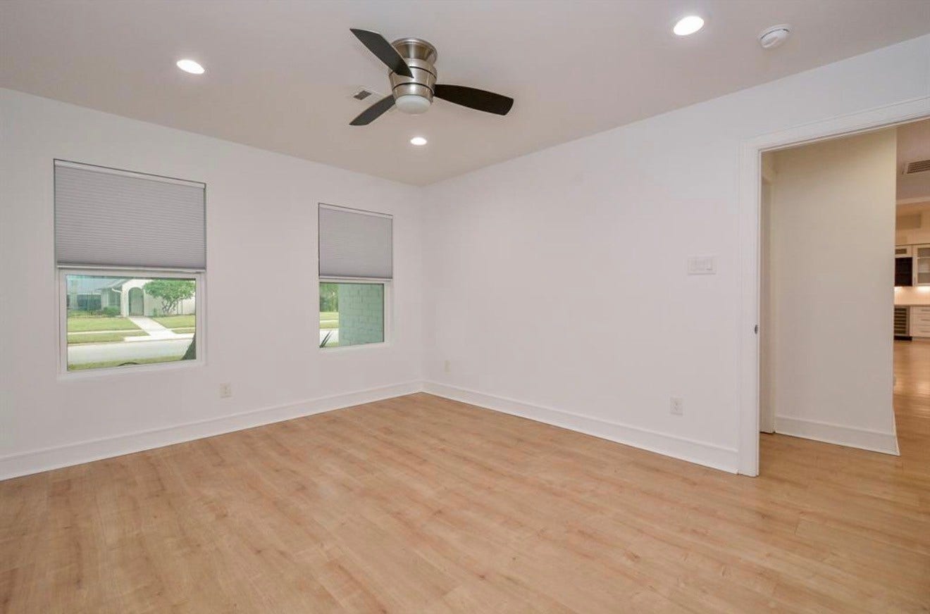 10603 Riverview Drive, Houston, TX 77042 10603 Riverview Drive, Houston, TX 77042
