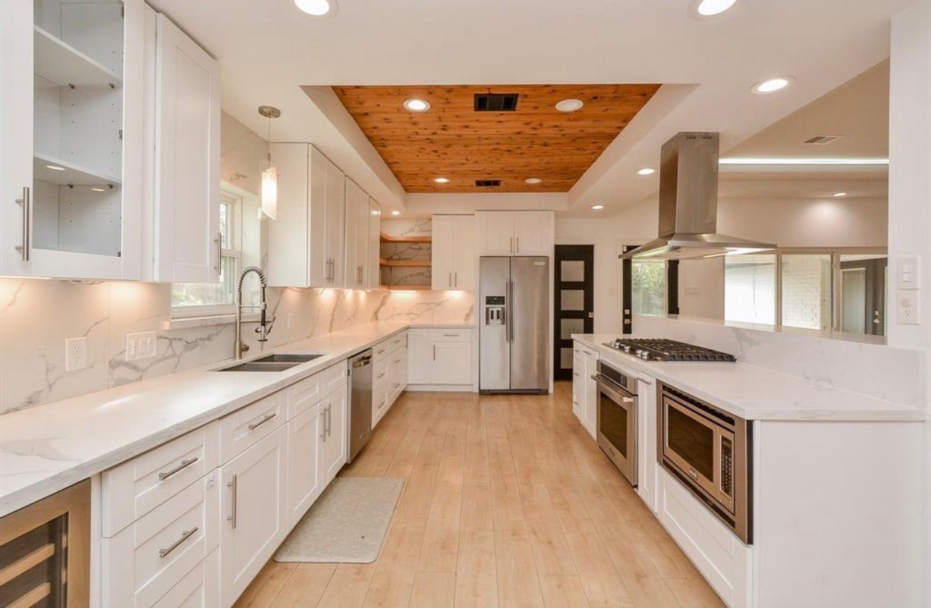 10603 Riverview Drive, Houston, TX 77042 10603 Riverview Drive, Houston, TX 77042