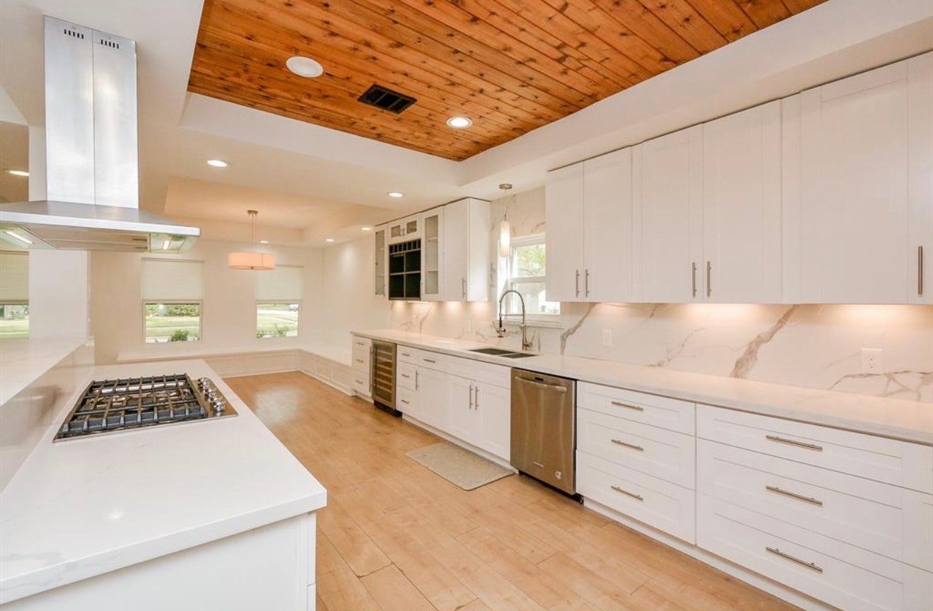 10603 Riverview Drive, Houston, TX 77042 10603 Riverview Drive, Houston, TX 77042