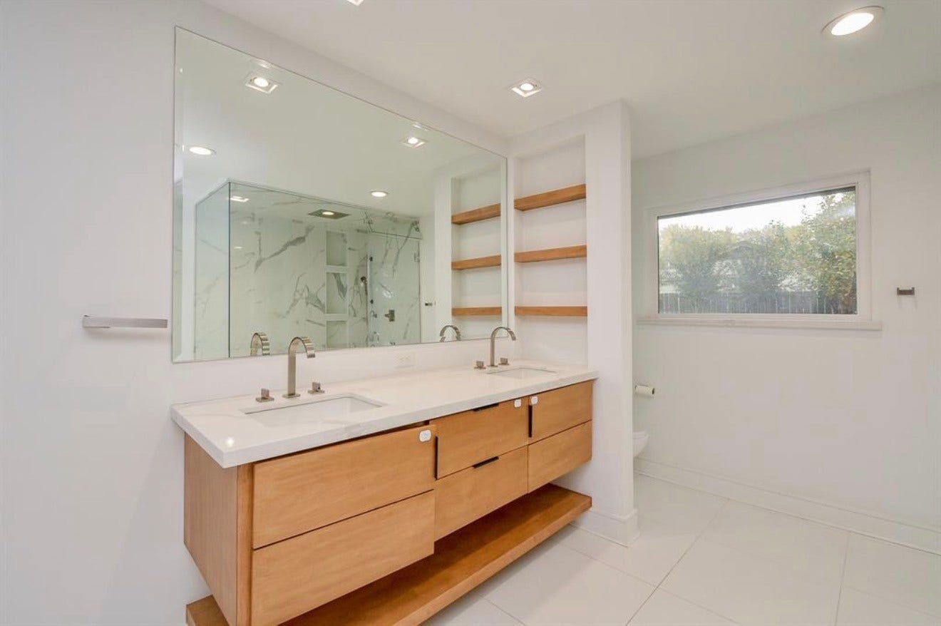 10603 Riverview Drive, Houston, TX 77042 10603 Riverview Drive, Houston, TX 77042