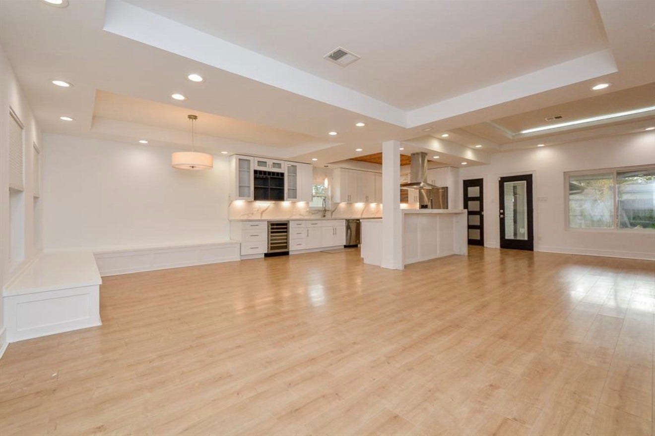 10603 Riverview Drive, Houston, TX 77042 10603 Riverview Drive, Houston, TX 77042