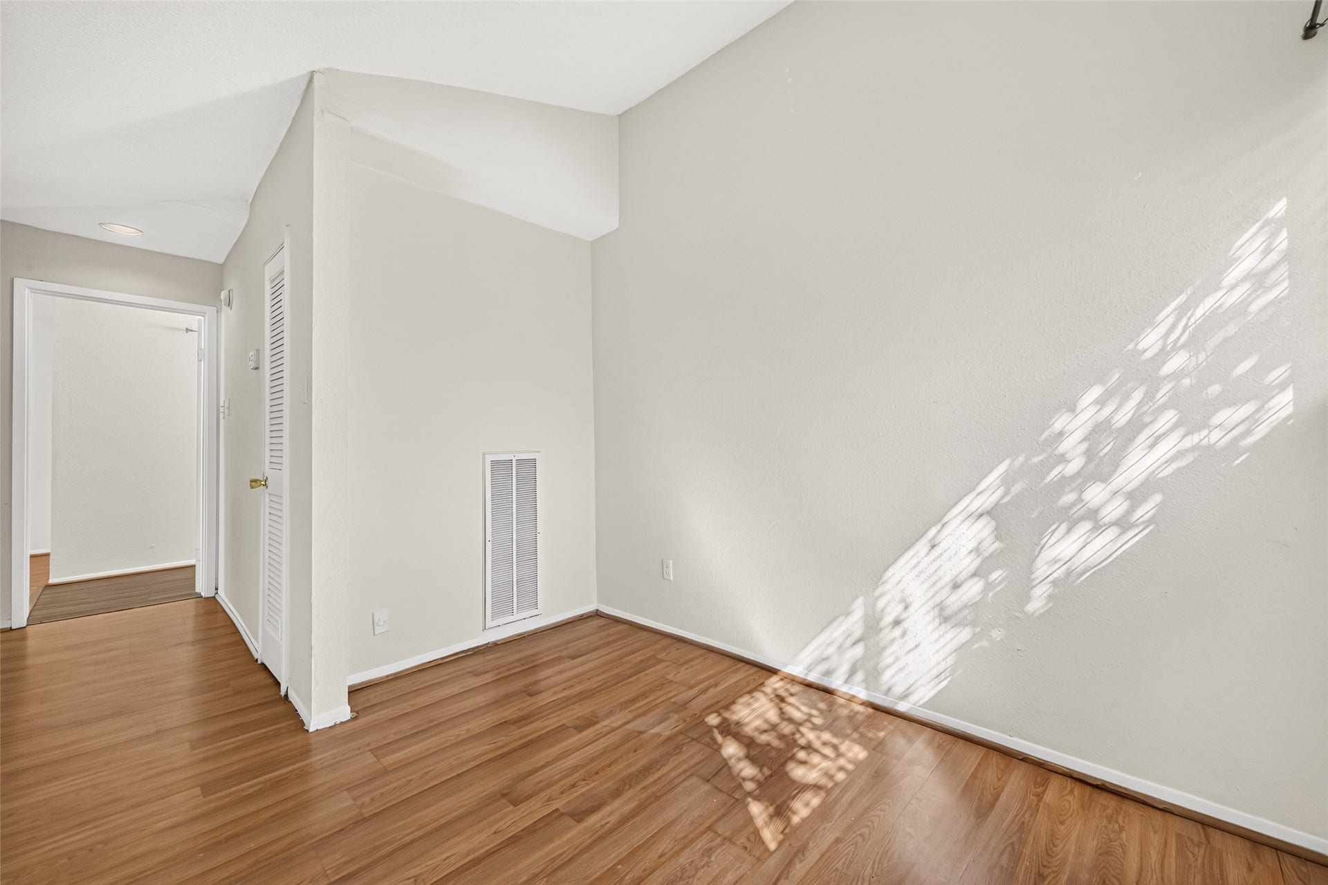 9523 Pagewood Lane, #9523, Houston, TX 77063 Cozy Loft laminated flooring ,perfect for a home office or sitting area, gameroom etc.