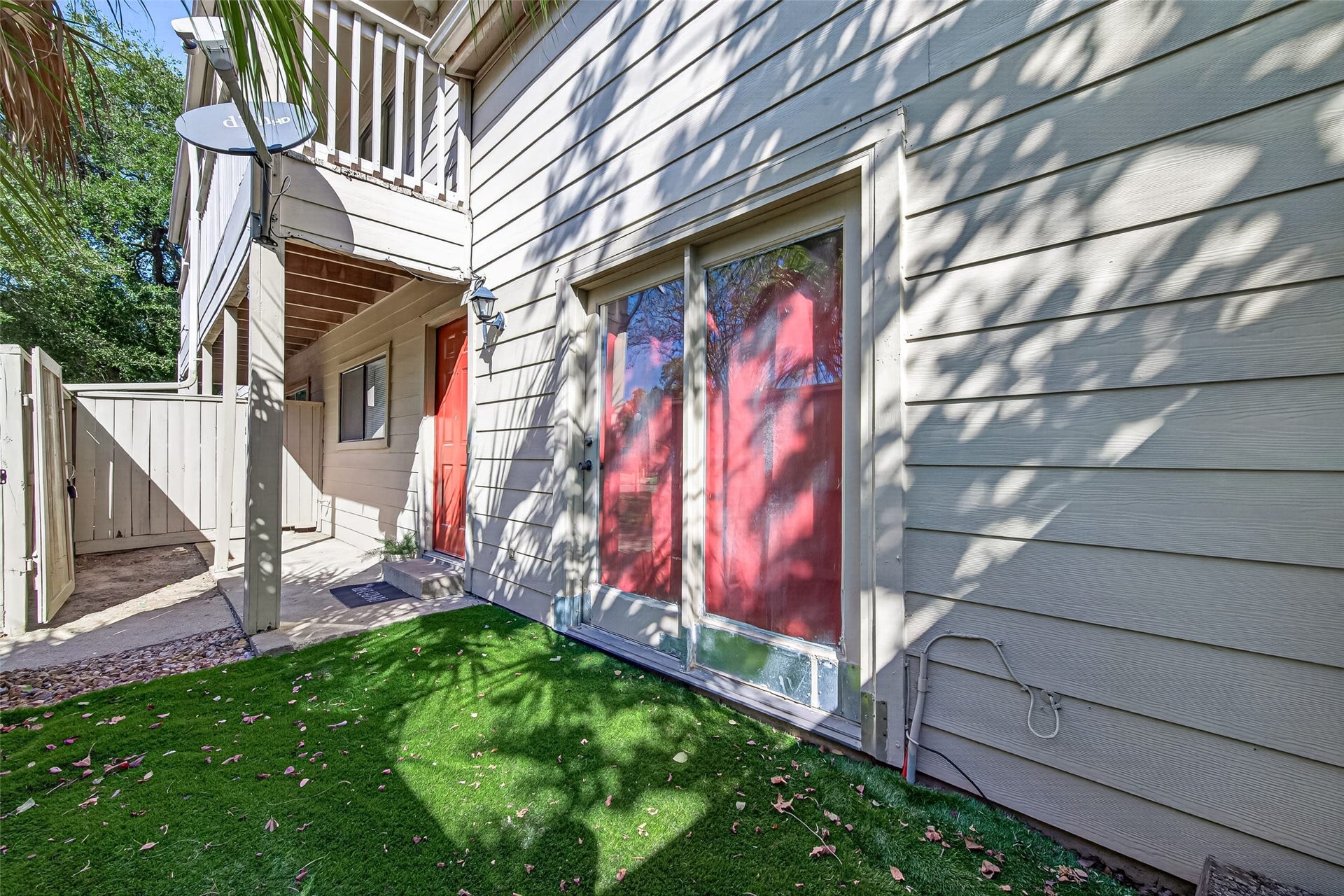 9523 Pagewood Lane, #9523, Houston, TX 77063 Fully fenced front porch that offers privacy.