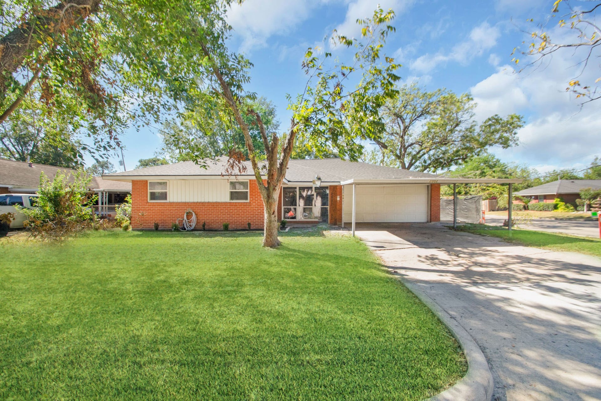 2002 Nottingham Street, Pasadena, TX 77502 2002 Nottingham Street, Pasadena, TX 77502