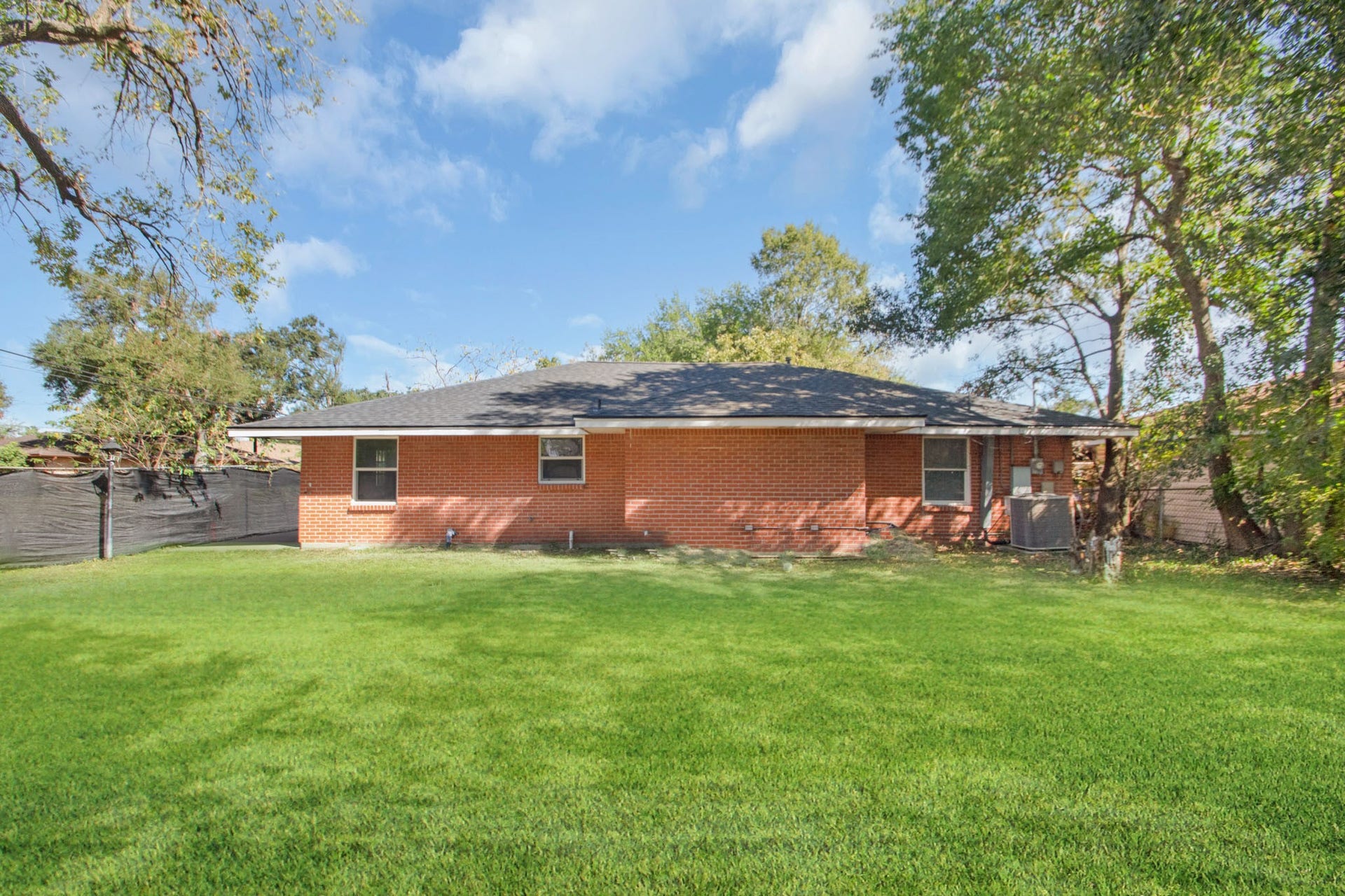2002 Nottingham Street, Pasadena, TX 77502 2002 Nottingham Street, Pasadena, TX 77502
