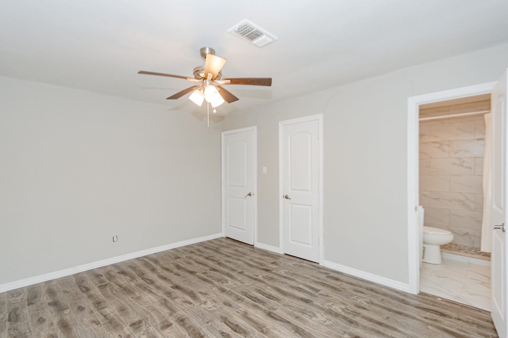 2002 Nottingham Street, Pasadena, TX 77502 2002 Nottingham Street, Pasadena, TX 77502