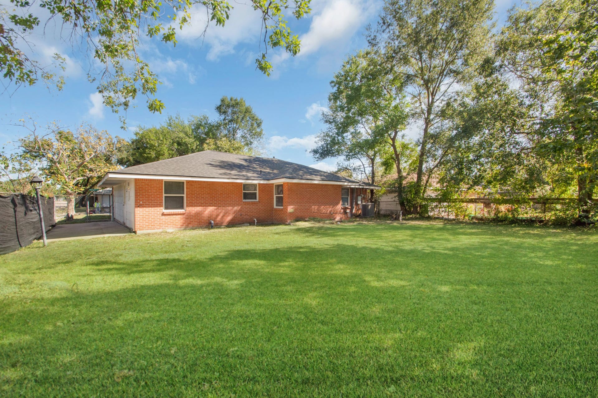 2002 Nottingham Street, Pasadena, TX 77502 2002 Nottingham Street, Pasadena, TX 77502