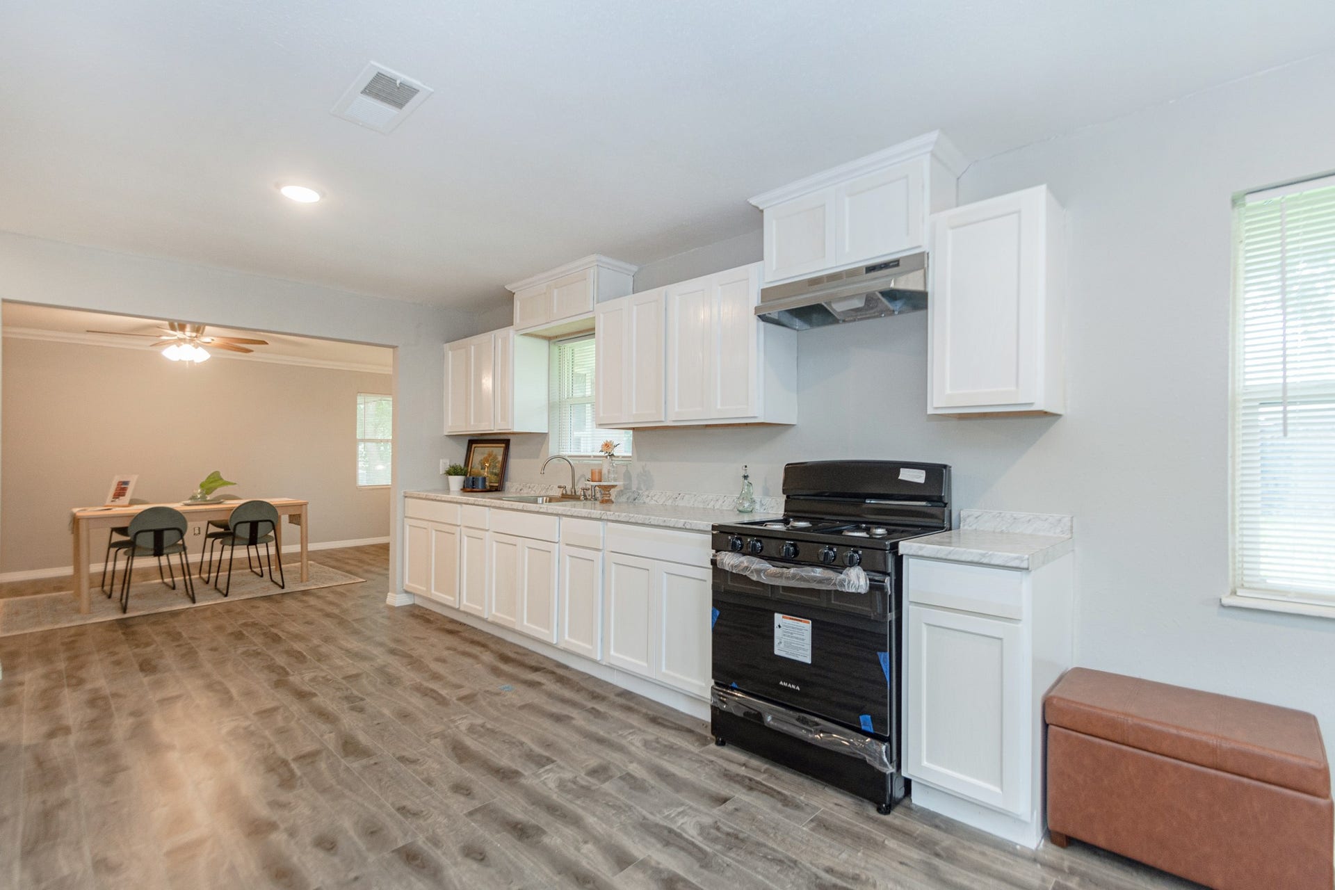 2002 Nottingham Street, Pasadena, TX 77502 2002 Nottingham Street, Pasadena, TX 77502