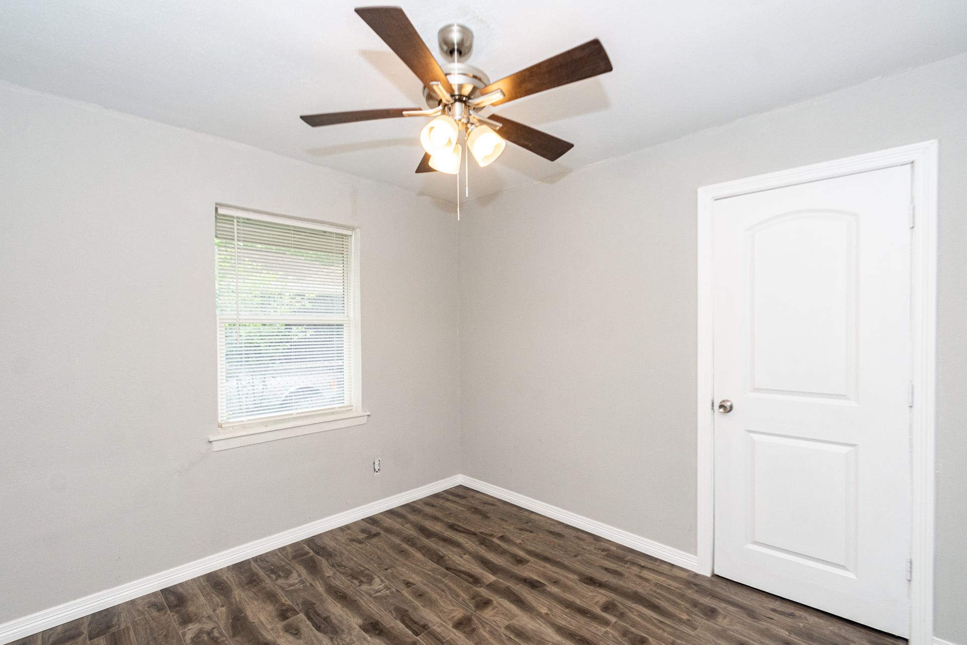2002 Nottingham Street, Pasadena, TX 77502 2002 Nottingham Street, Pasadena, TX 77502