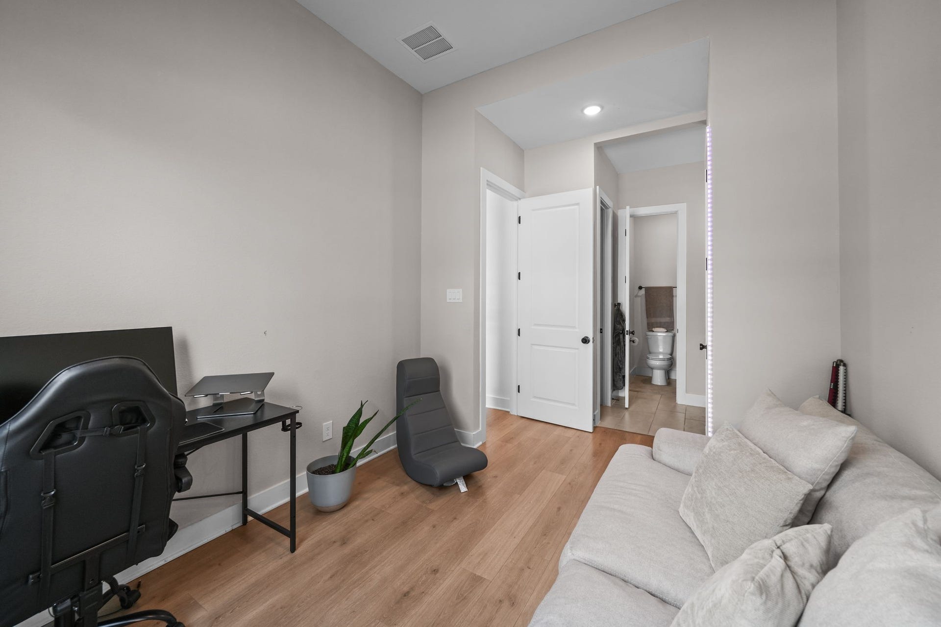 7642 Redwoods Forest Drive, Katy, TX 77493 7642 Redwoods Forest Drive, Katy, TX 77493