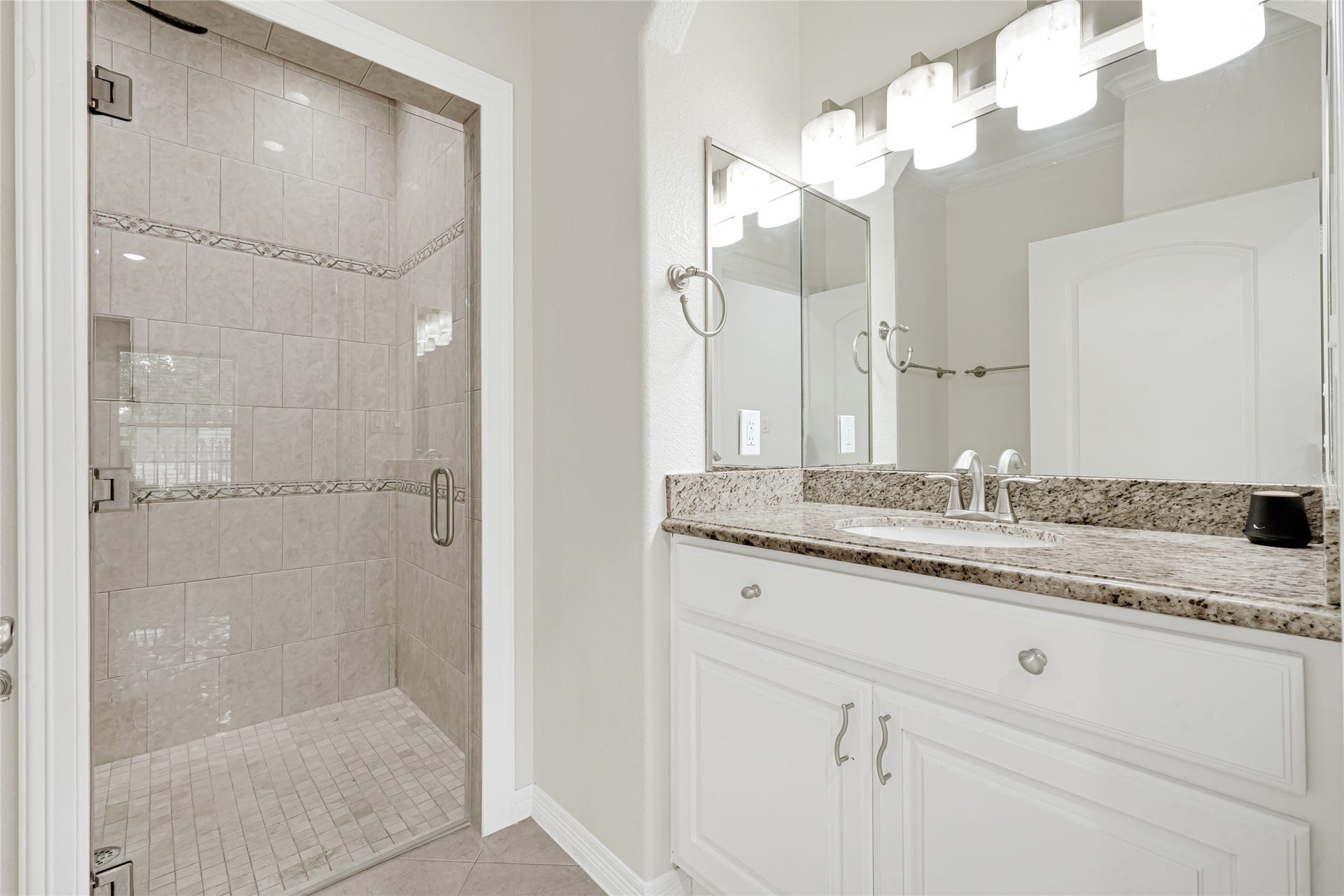 404 Moss Street, Houston, TX 77009