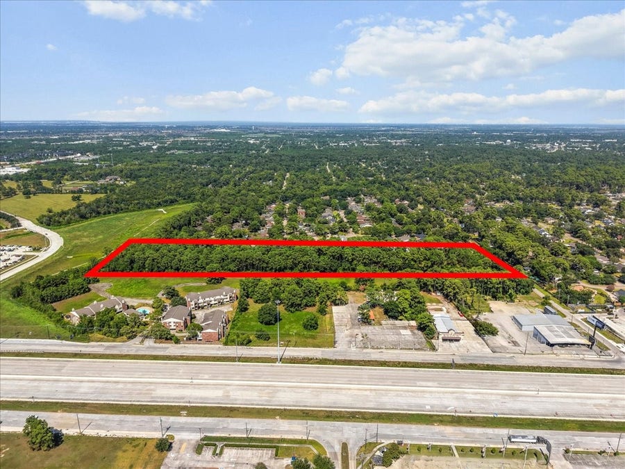 Property photo for 405 Sunset Drive, Dickinson, TX