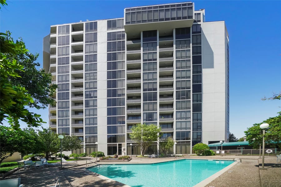 Property photo for 1111 Bering Drive, #706, Houston, TX