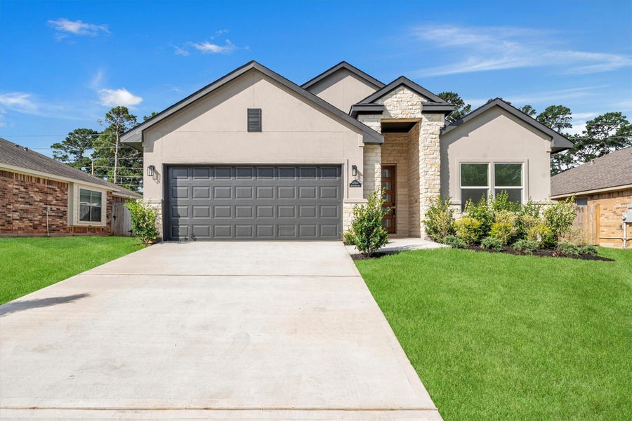 Property photo for 13405 Raintree Drive, Montgomery, TX