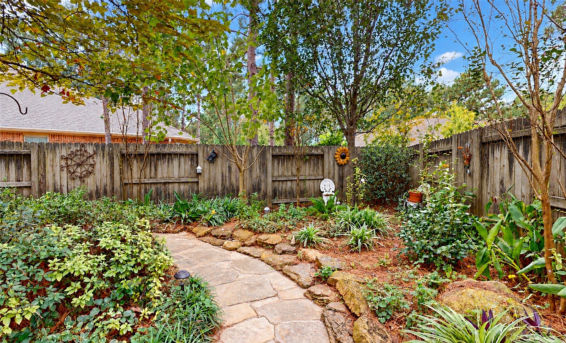 126 Bellardia Court, Montgomery, TX 77316 Low maintenance back yard No back neighbors