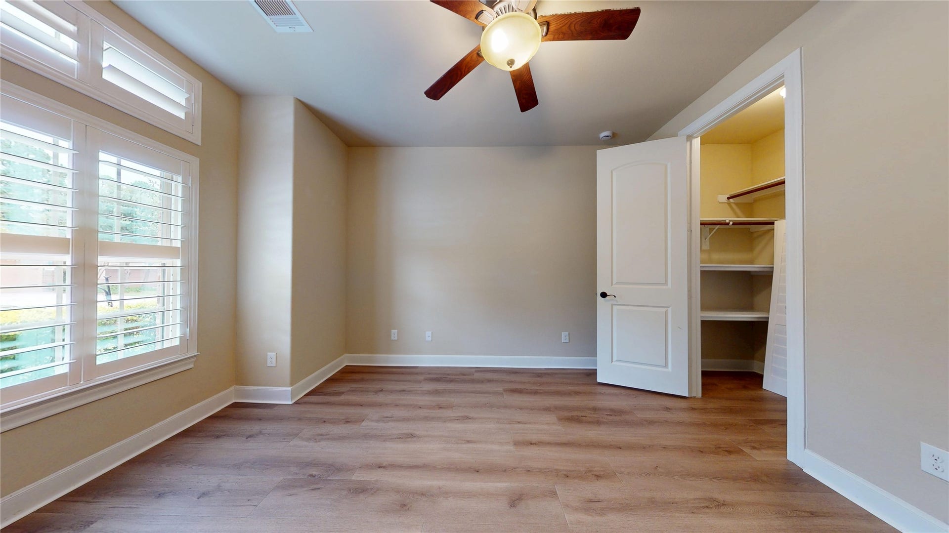 126 Bellardia Court, Montgomery, TX 77316 Bedroom at front of house with large walk in closet