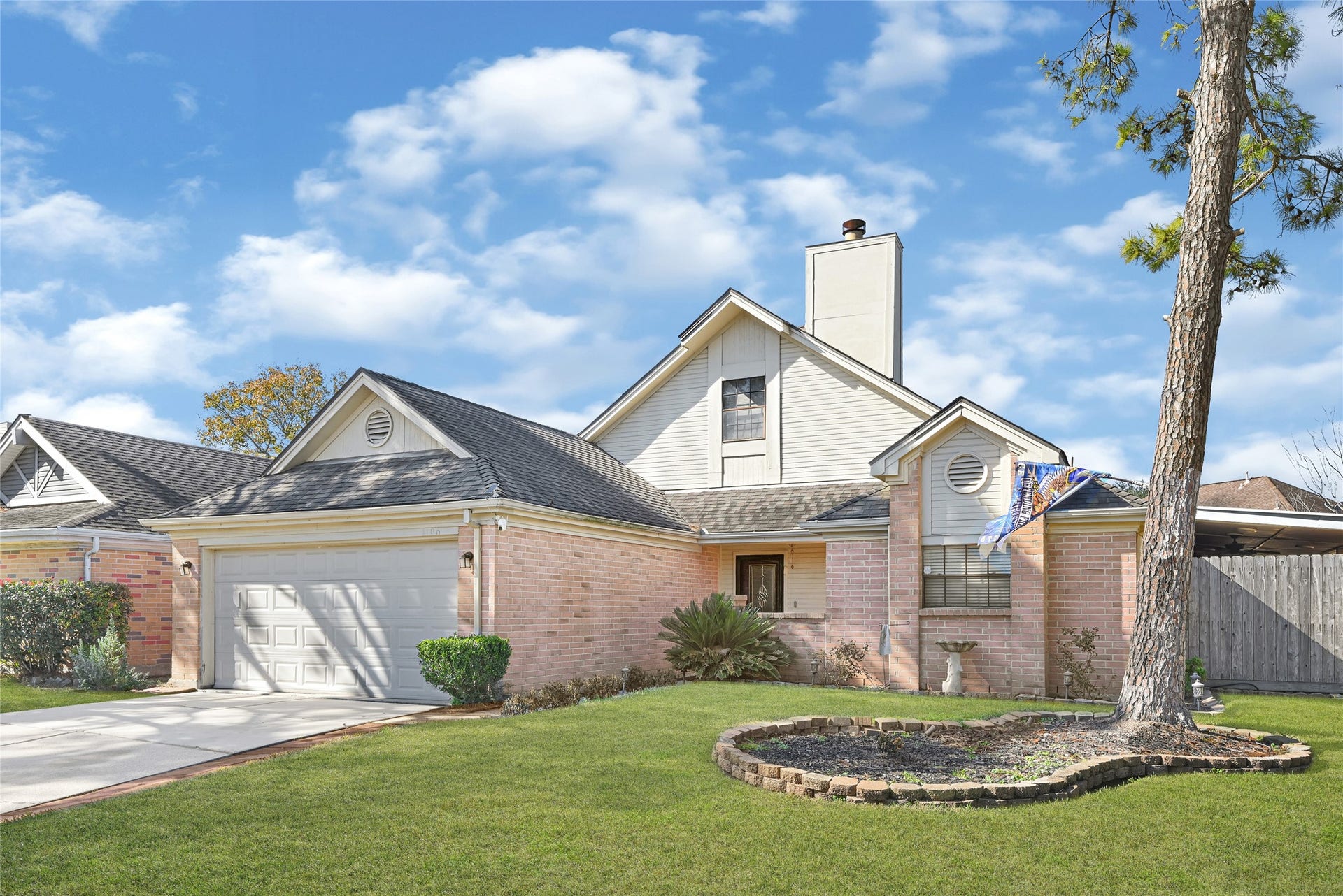 1106 St. John