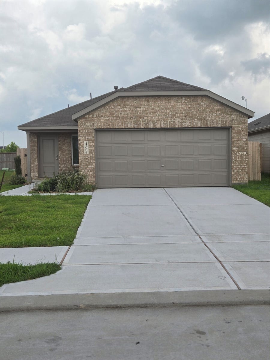Property photo for 13006 Dianna Lee Drive, Crosby, TX