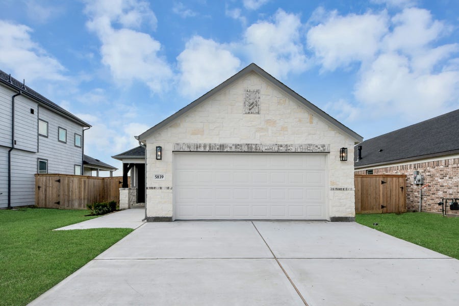 Property photo for 5819 Madison Trail Drive, Richmond, TX