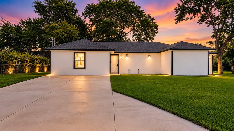 Property photo for 1206-B Pinewood Lane, Pasadena, TX
