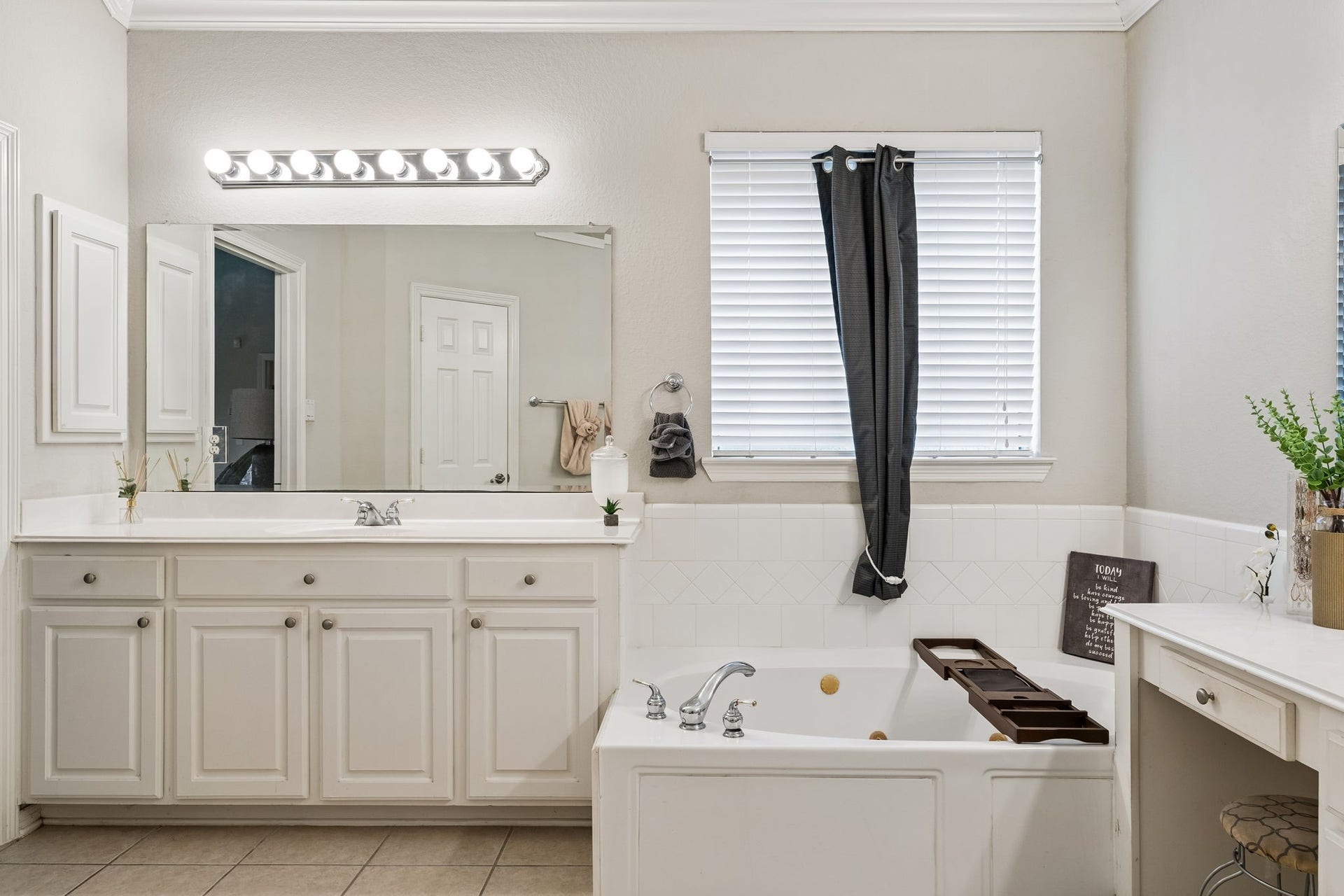 13050 Forester Canyon Lane, Sugar Land, TX 77498 13050 Forester Canyon Lane, Sugar Land, TX 77498