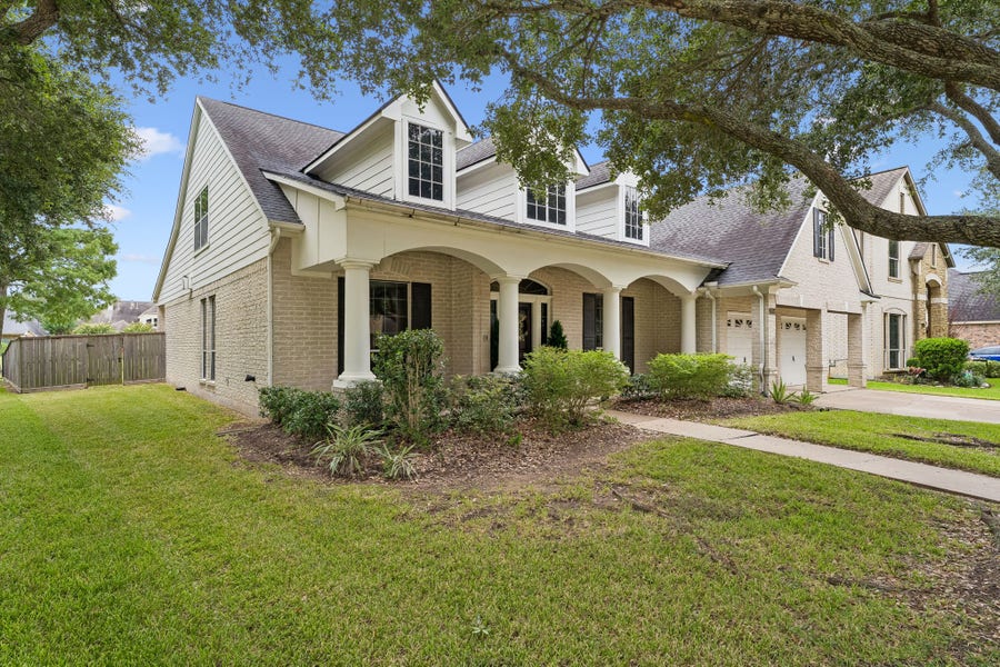 Property photo for 13050 Forester Canyon Lane, Sugar Land, TX