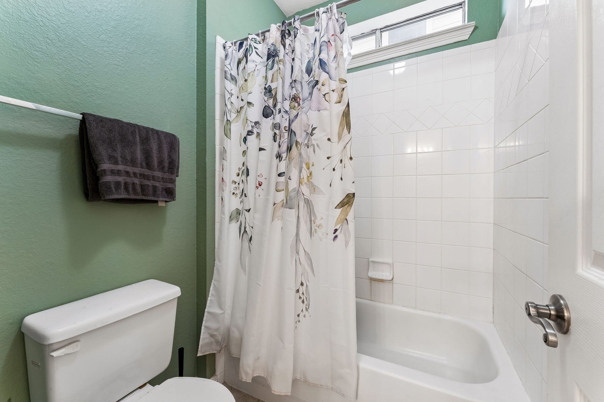 13050 Forester Canyon Lane, Sugar Land, TX 77498 13050 Forester Canyon Lane, Sugar Land, TX 77498