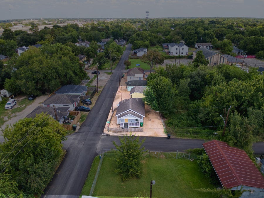 Property photo for 3201 Adelia Street, Houston, TX