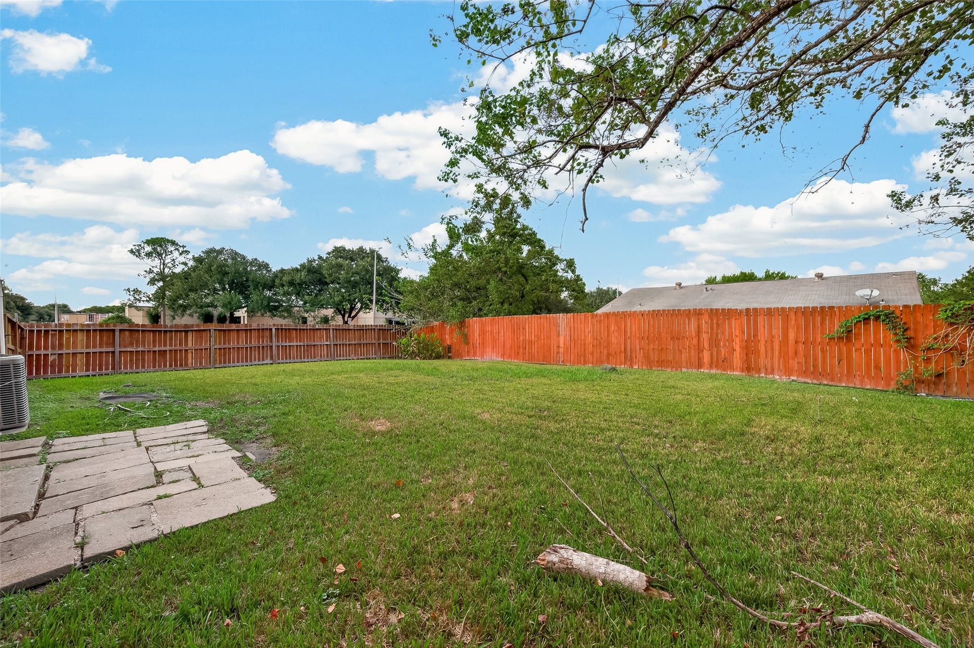4850 Raven Ridge Drive, Houston, TX 77053 4850 Raven Ridge Drive, Houston, TX 77053