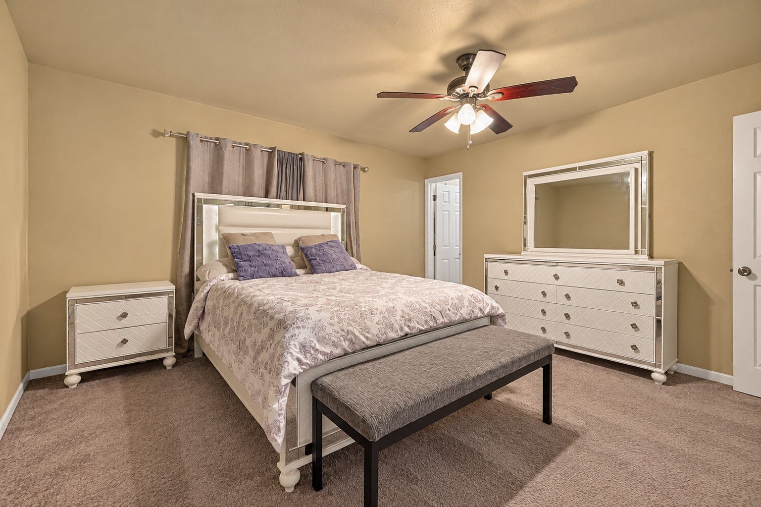 4850 Raven Ridge Drive, Houston, TX 77053 4850 Raven Ridge Drive, Houston, TX 77053